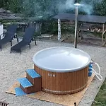 Hollandia Domasa - Nova Kelca, Presovsky Kraj 3*