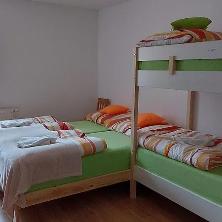 Hollandia Domasa - Nová Kelča, Prešovský Kraj Casa de hóspedes *