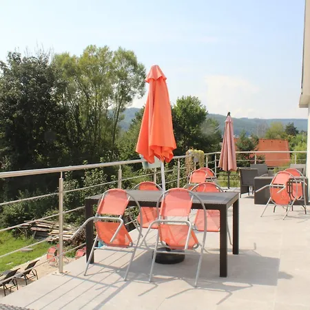 Hollandia Domasa - Nová Kelča, výhľad, infrasauna, altánok, kúpacia kaďa, vonkajší bazén v lete Kelca